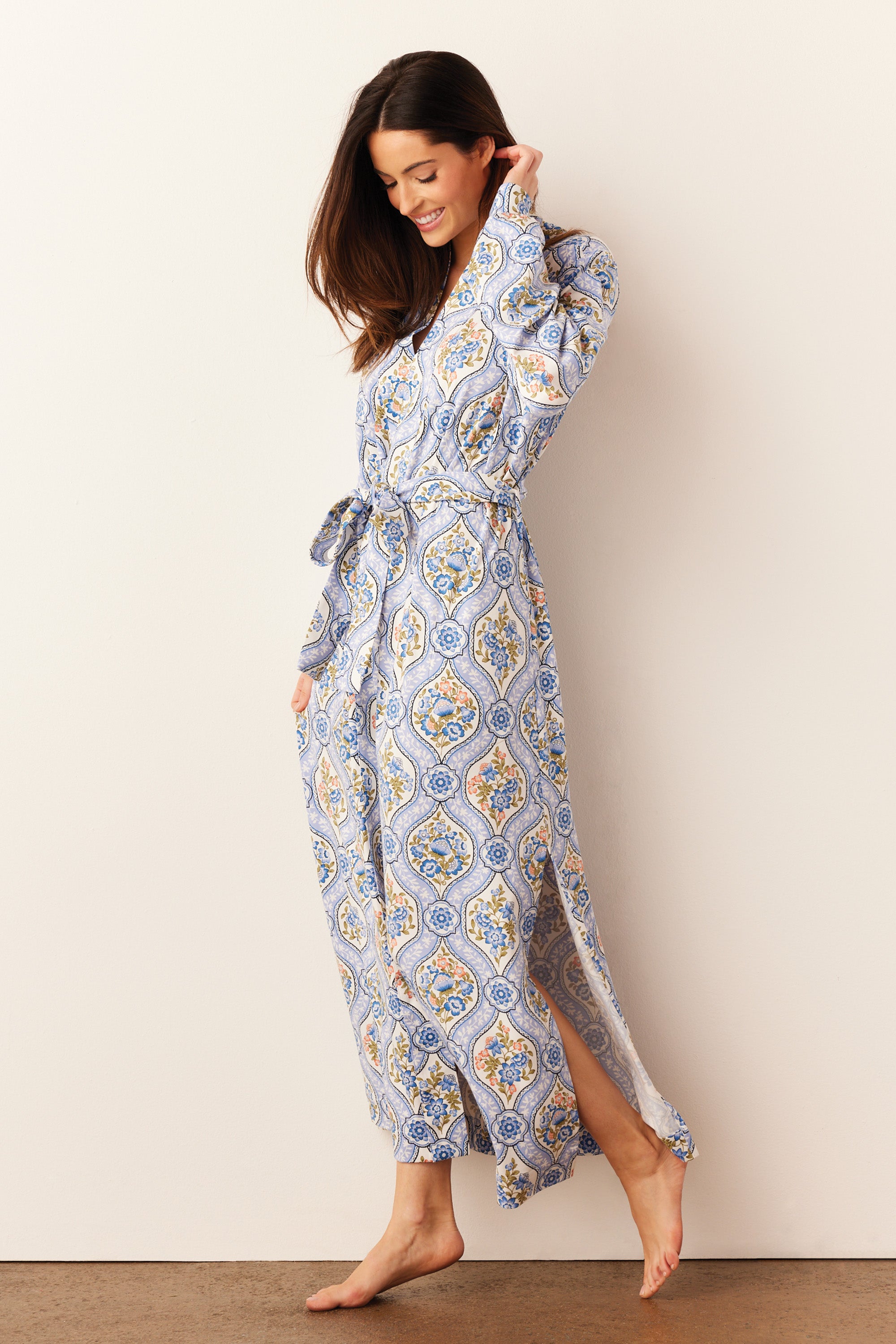 Load image into Gallery viewer, SKYLER BANDED LONG ROBE | VILLEROY
