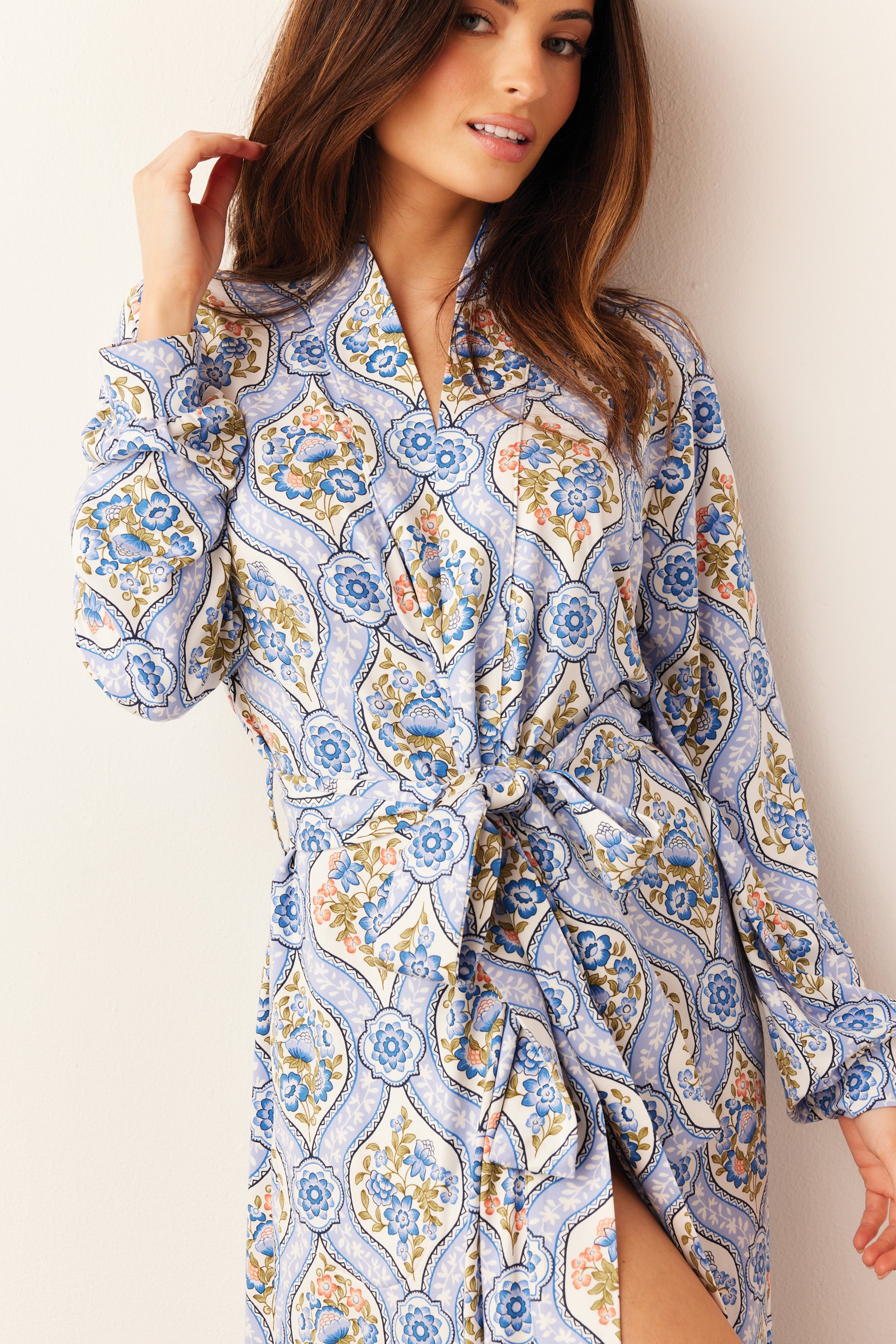 Load image into Gallery viewer, SKYLER BANDED LONG ROBE | VILLEROY
