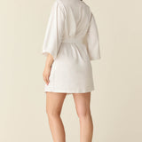 Adriana Luxe Satin Short Kimono in Blanc