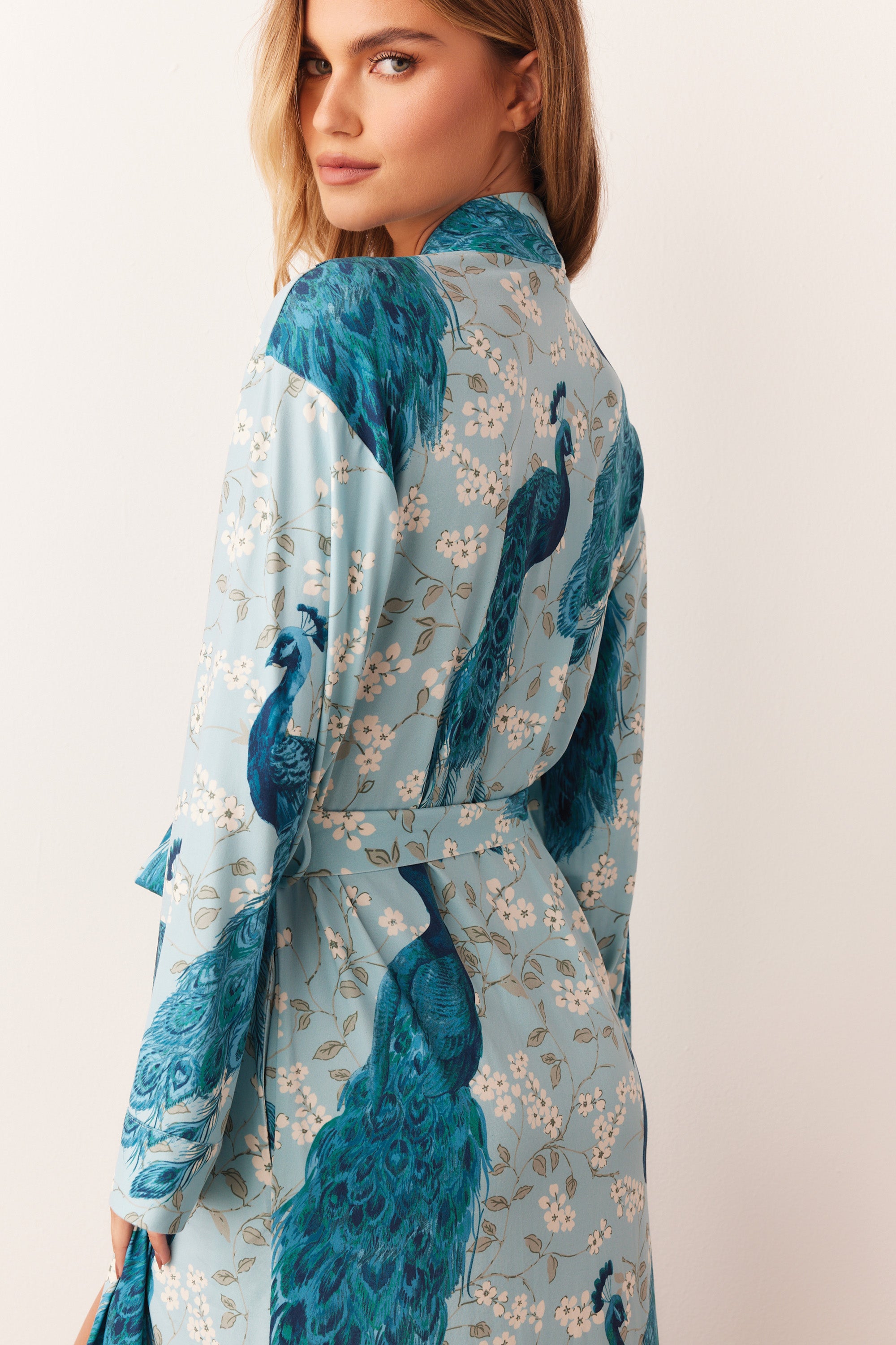 Load image into Gallery viewer, KAIA KIMONO ROBE | DUCHESS

