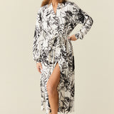 Della Cloud Jersey Banded Midi Robe in Illustré