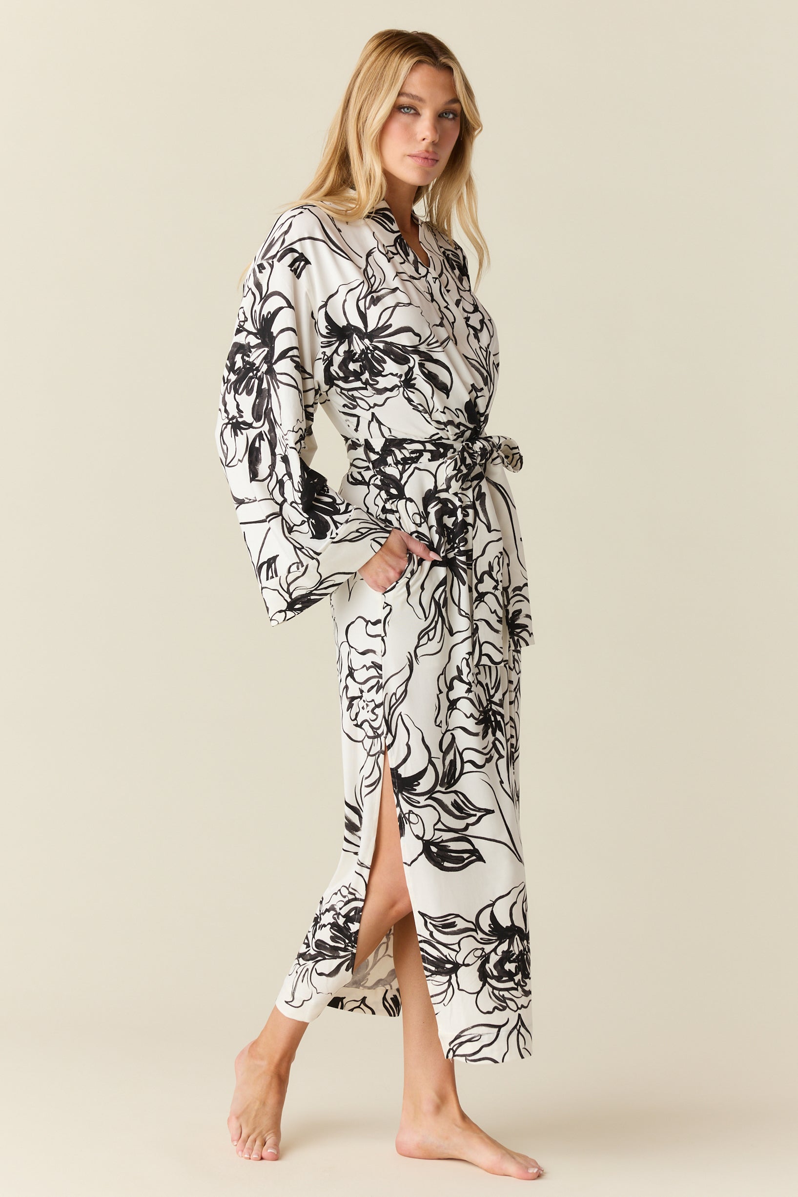 Kaia Cloud Jersey Kimono Robe in Illustré