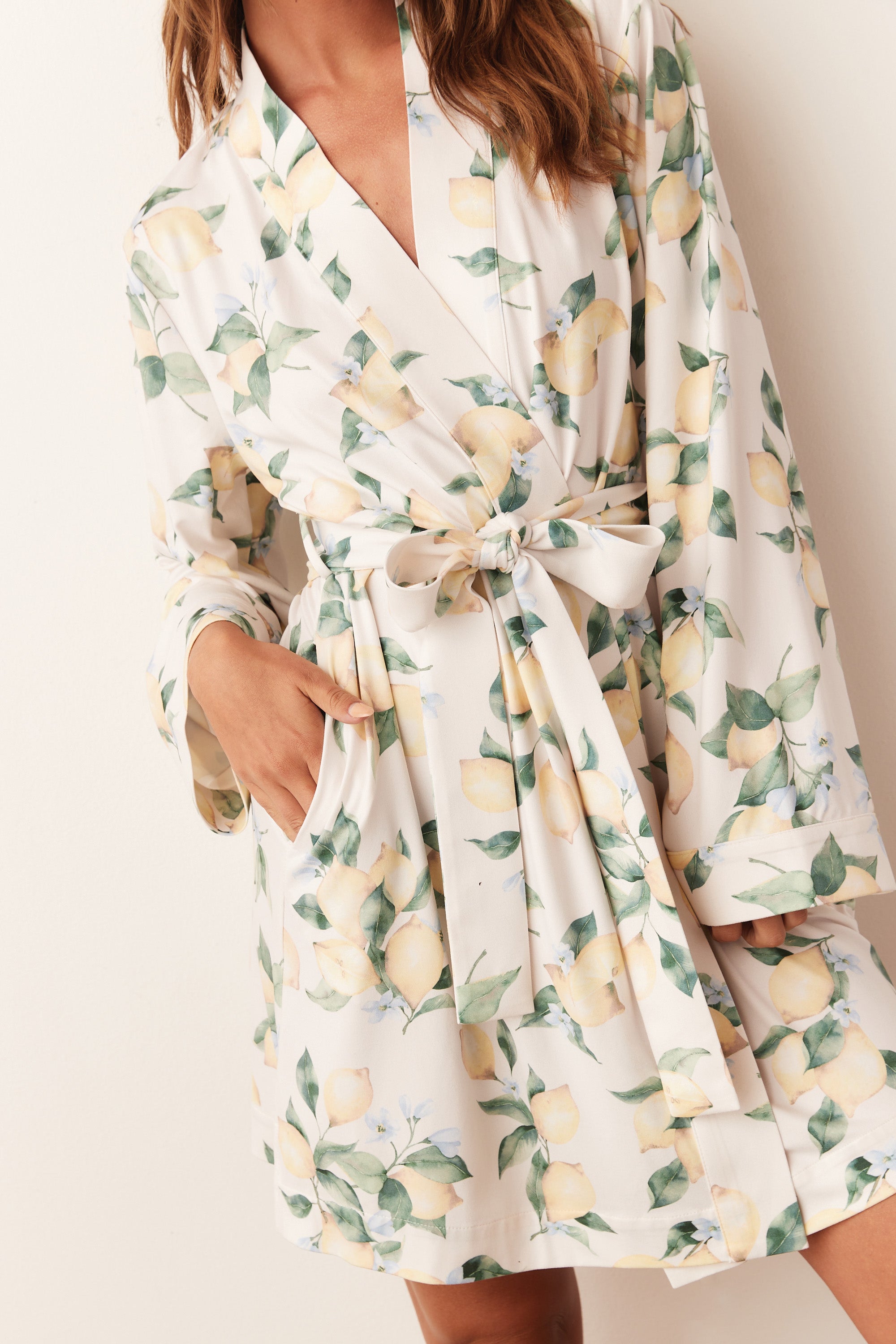 Load image into Gallery viewer, MEADOW CLASSIC SHORT ROBE | AMALFI
