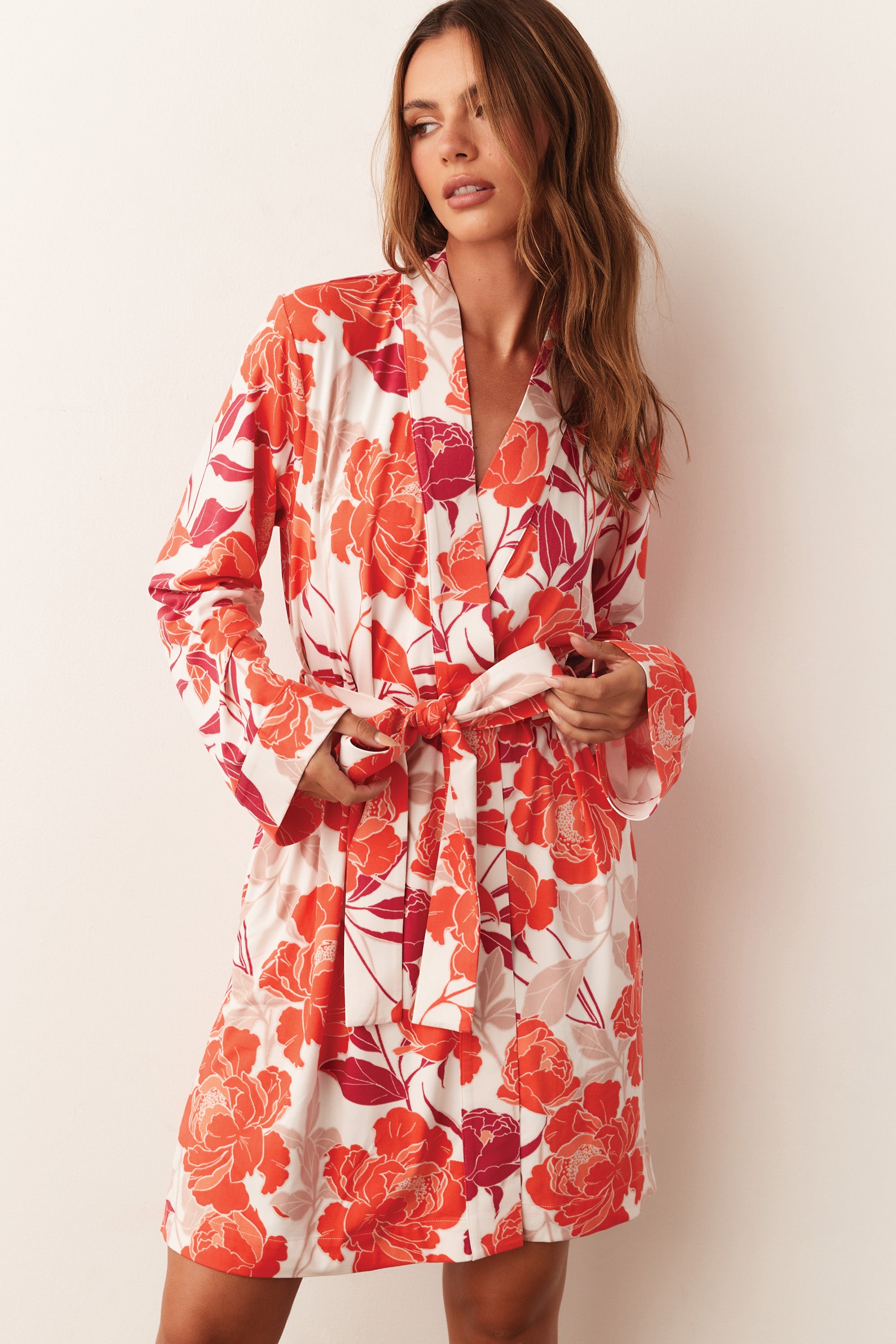 Load image into Gallery viewer, MEADOW CLASSIC SHORT ROBE | POSITANO FLORAL
