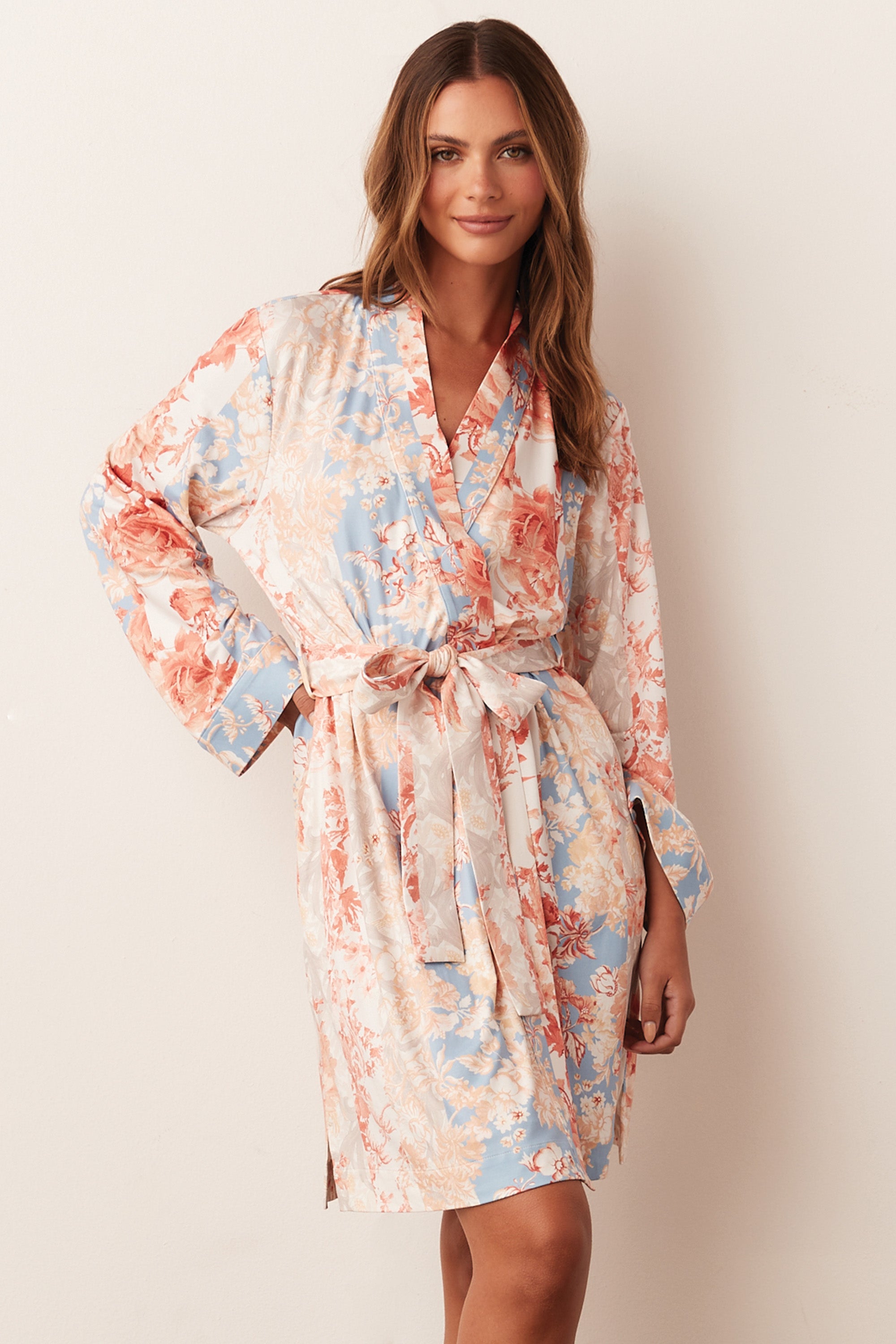 Load image into Gallery viewer, MEADOW CLASSIC SHORT ROBE | CAPRI STRIPE
