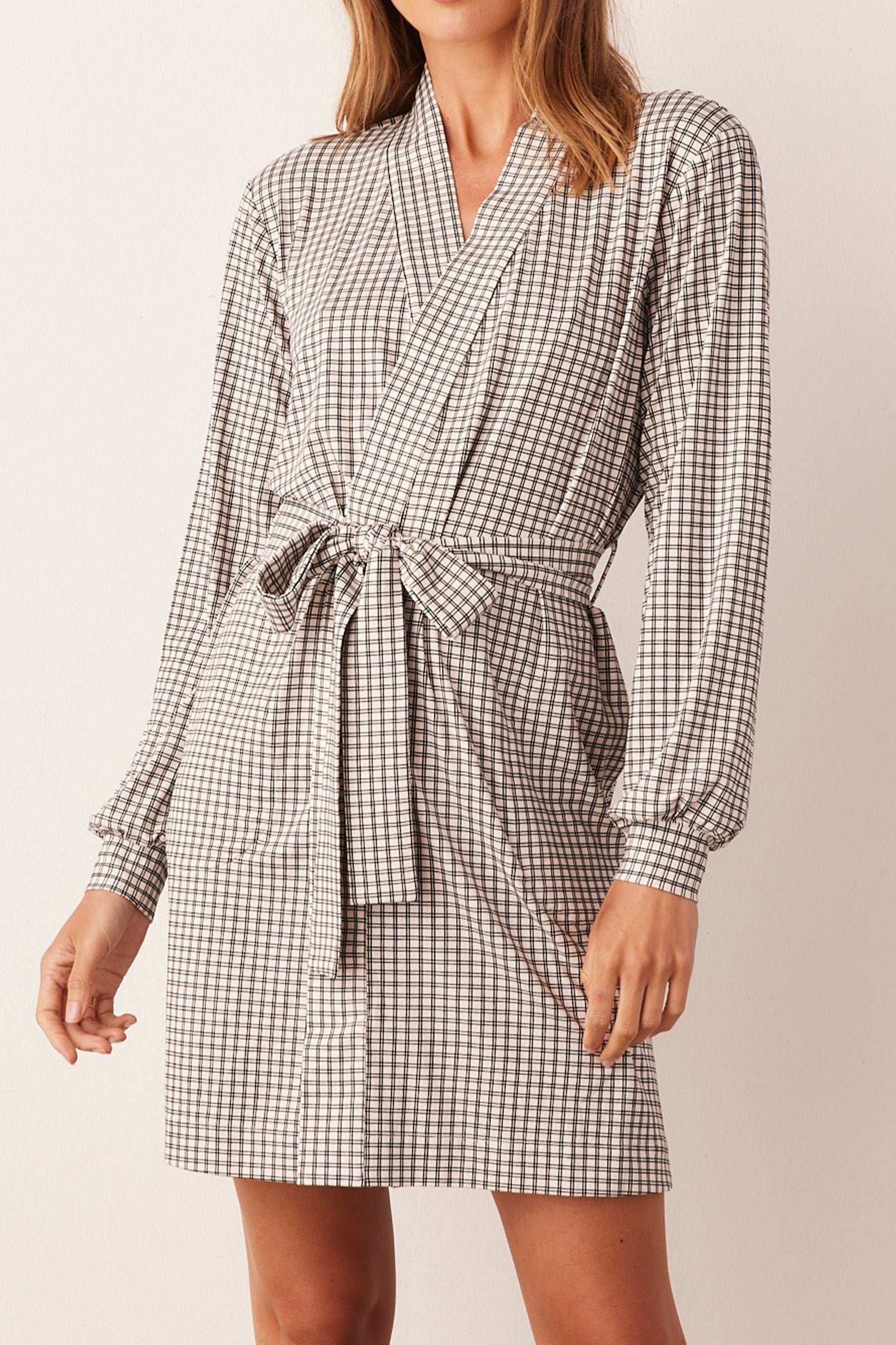 Load image into Gallery viewer, QUINN BANDED SHORT ROBE | TICTAC
