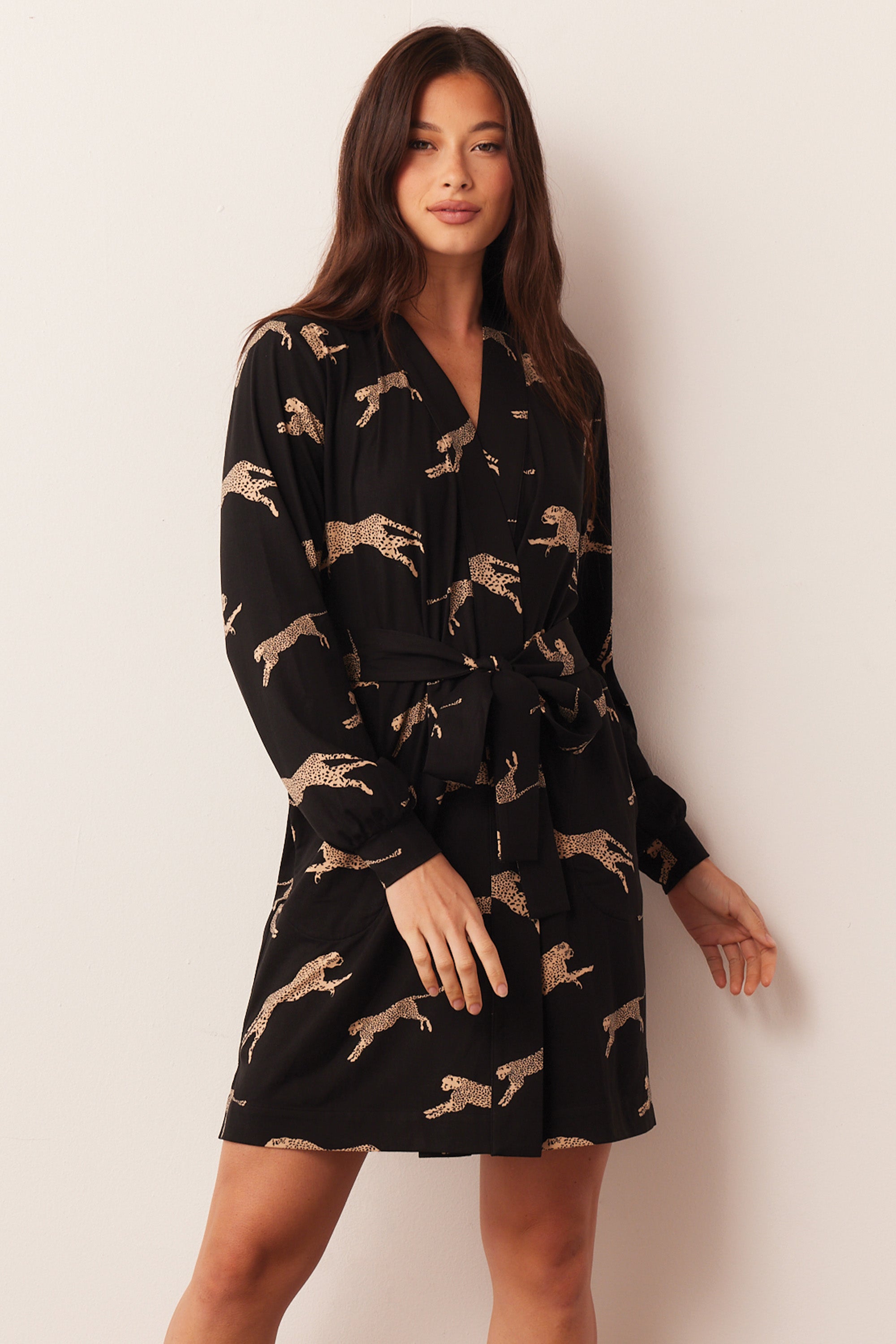 Load image into Gallery viewer, QUINN BANDED SHORT ROBE | WILD THING
