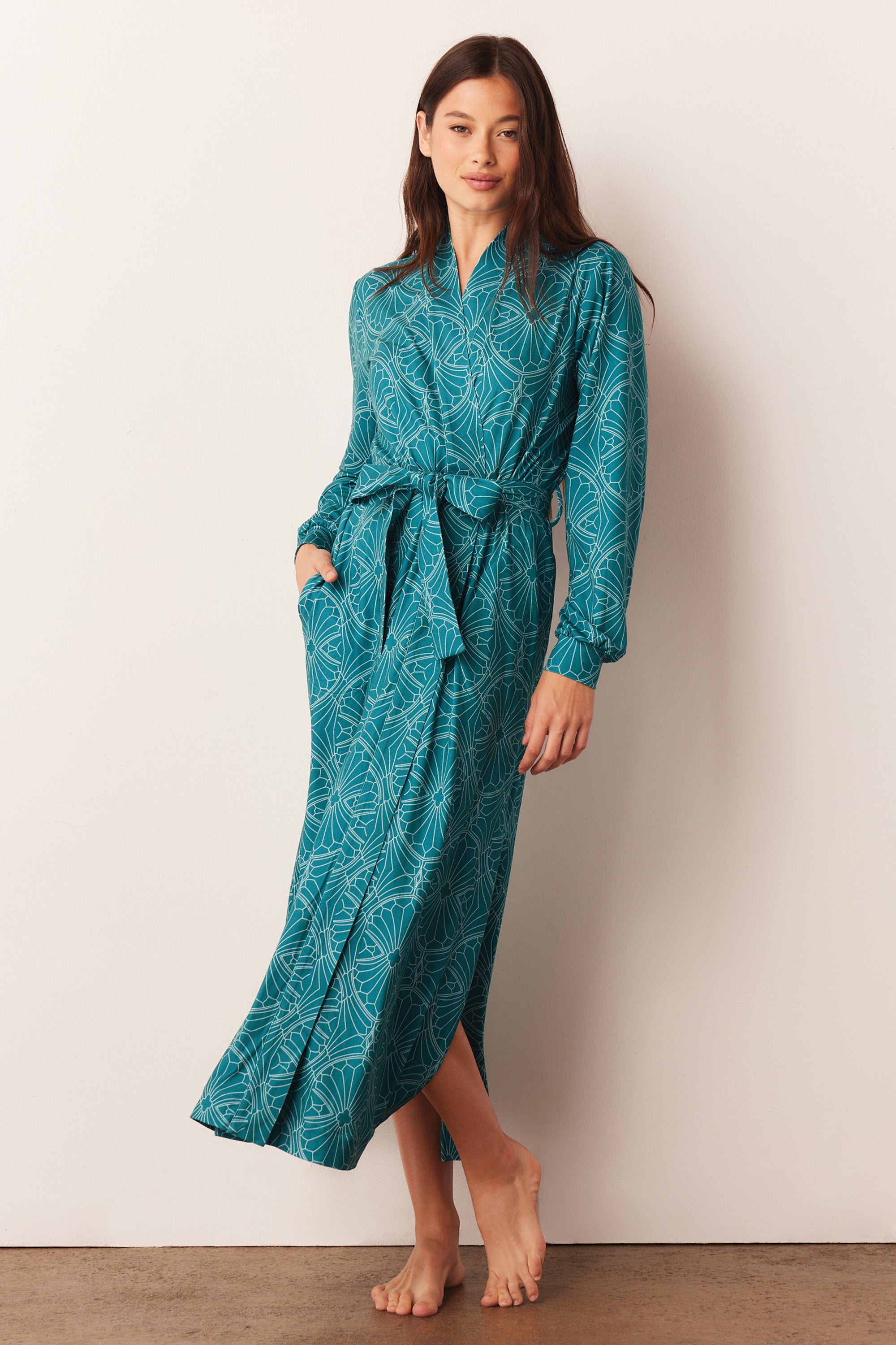 Load image into Gallery viewer, SKYLER BANDED LONG ROBE | CHATEAU
