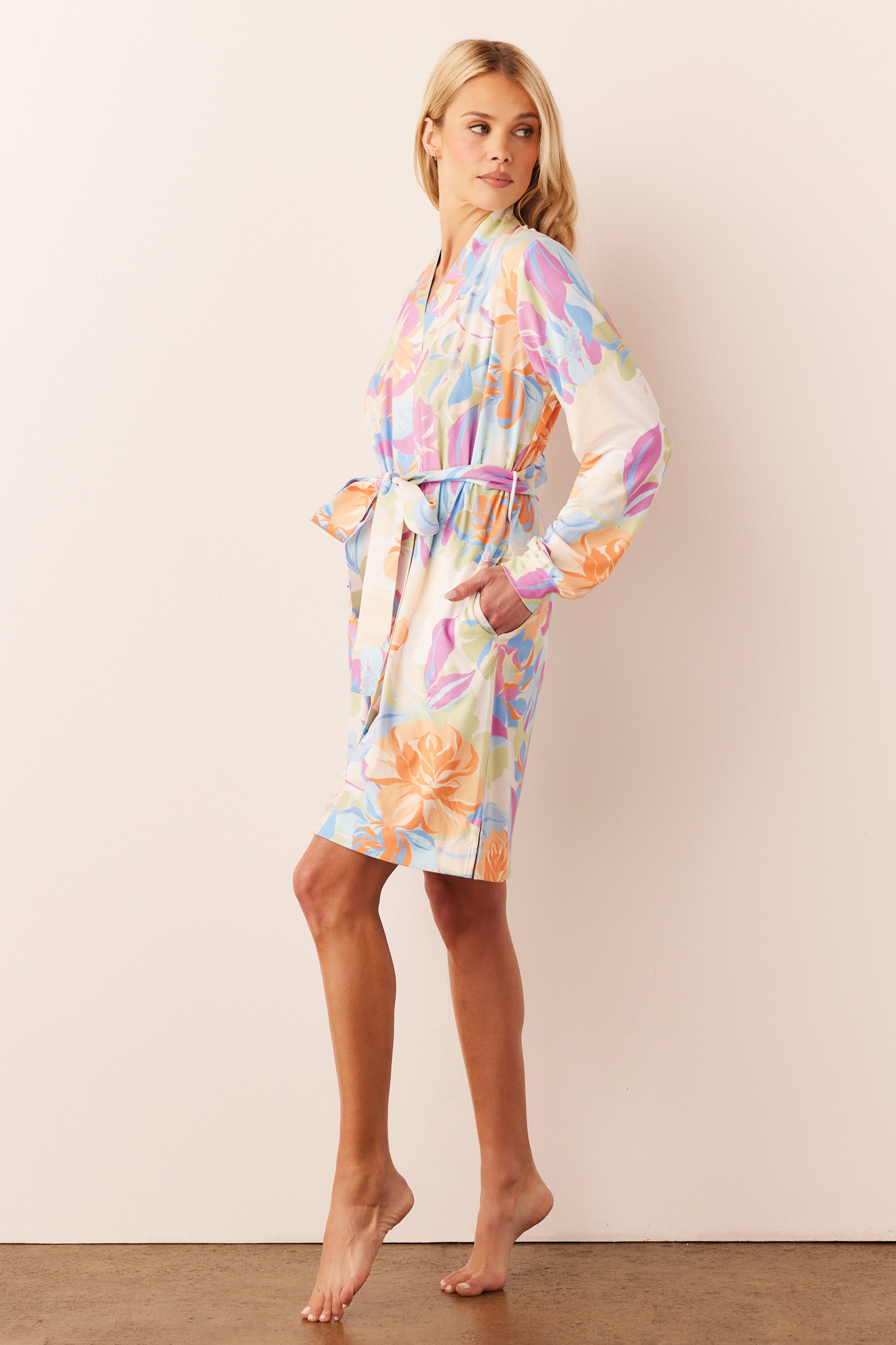 Load image into Gallery viewer, QUINN BANDED SHORT ROBE | DREAMSCAPE
