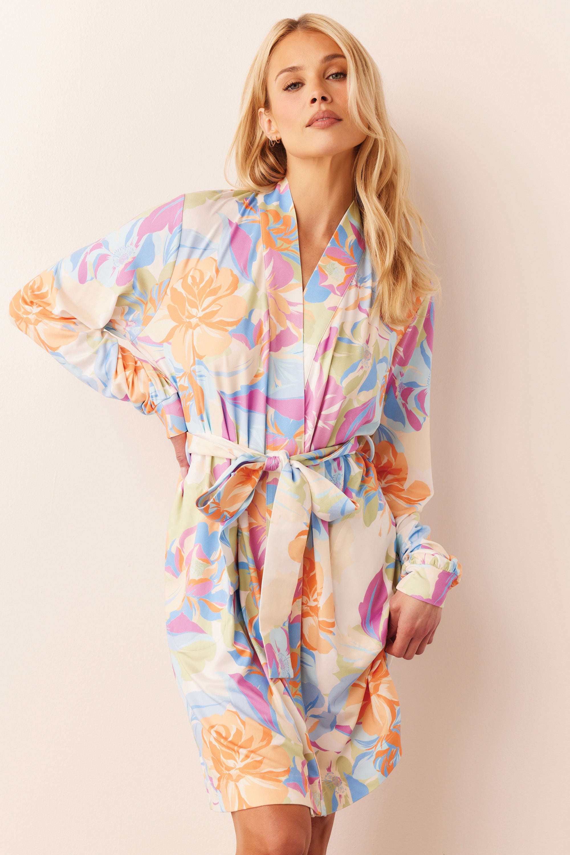 Load image into Gallery viewer, QUINN BANDED SHORT ROBE | DREAMSCAPE
