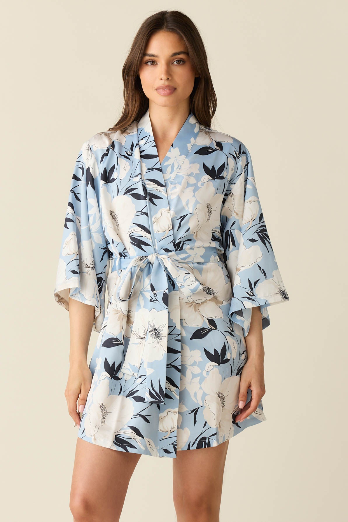 Adriana Luxe Satin Short Kimono Gardenia