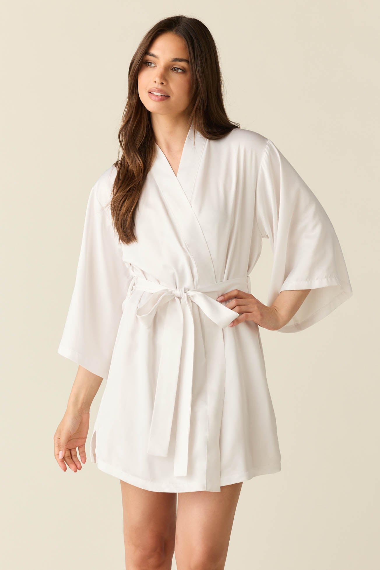 Adriana Luxe Satin Short Kimono Blanc