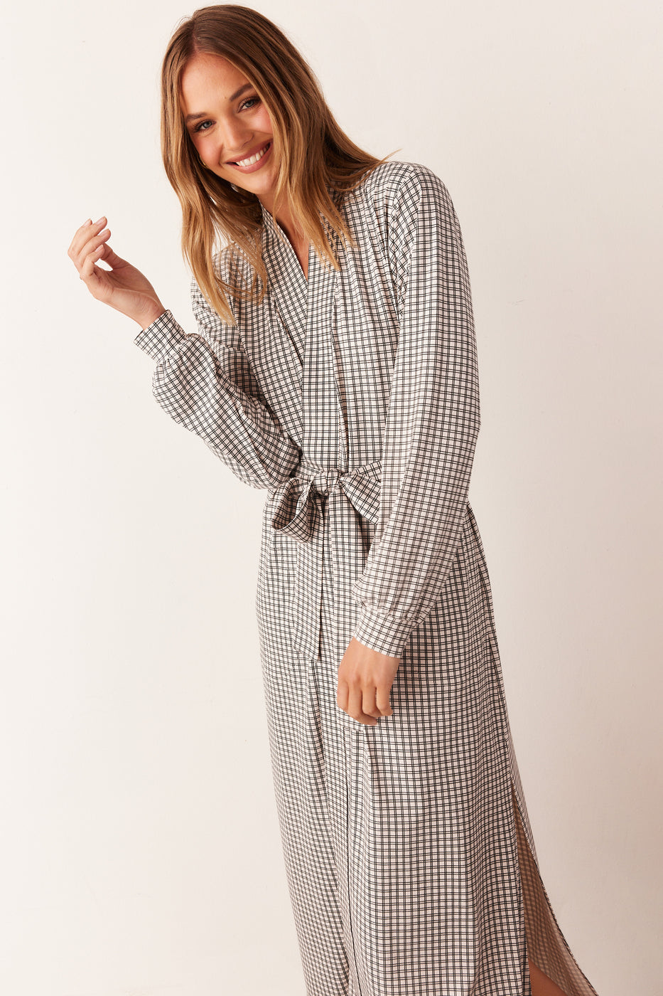 SKYLER BANDED LONG ROBE | TICTAC