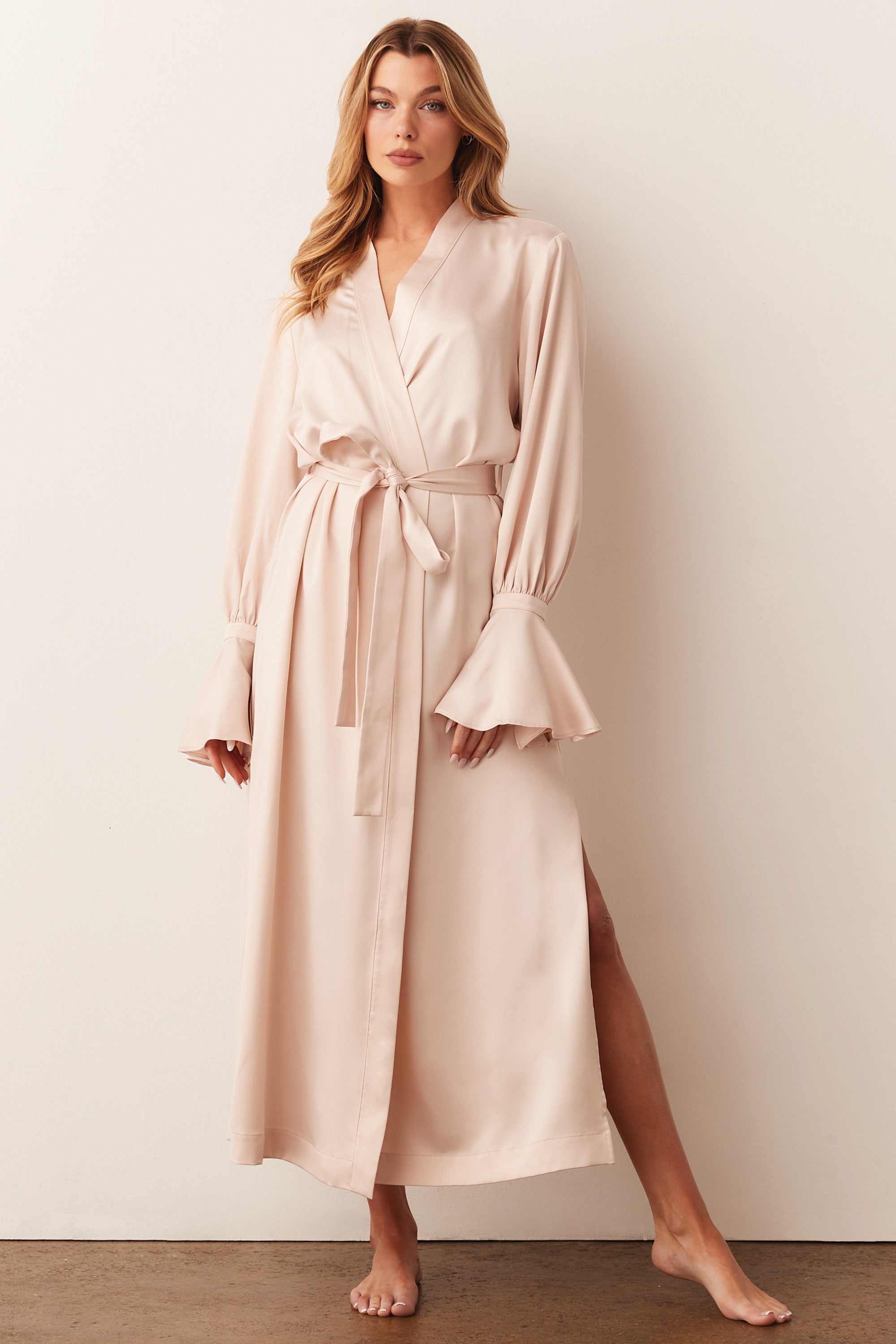Load image into Gallery viewer, STARLET CUFF ROBE | BLUSH
