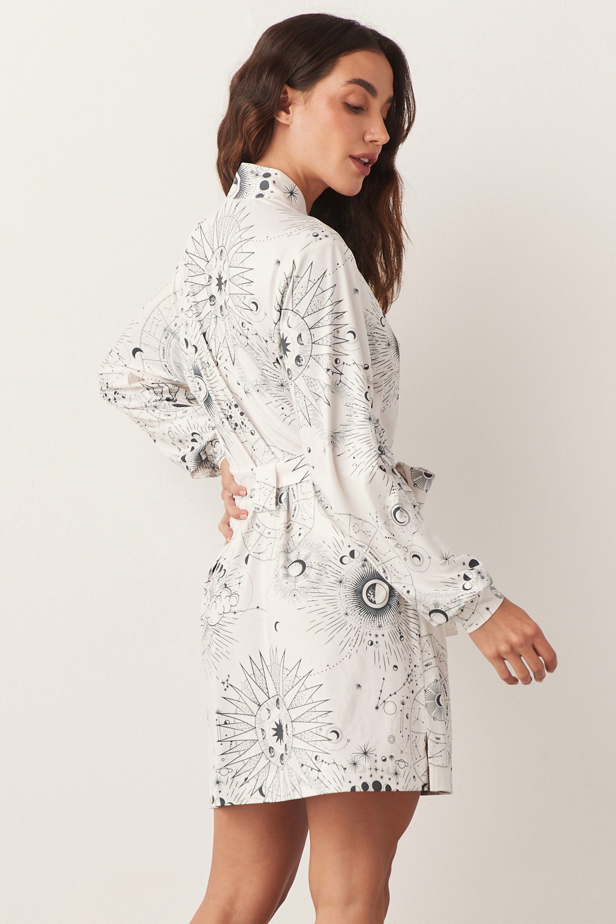 Load image into Gallery viewer, QUINN BANDED SHORT ROBE | CELESTIAL
