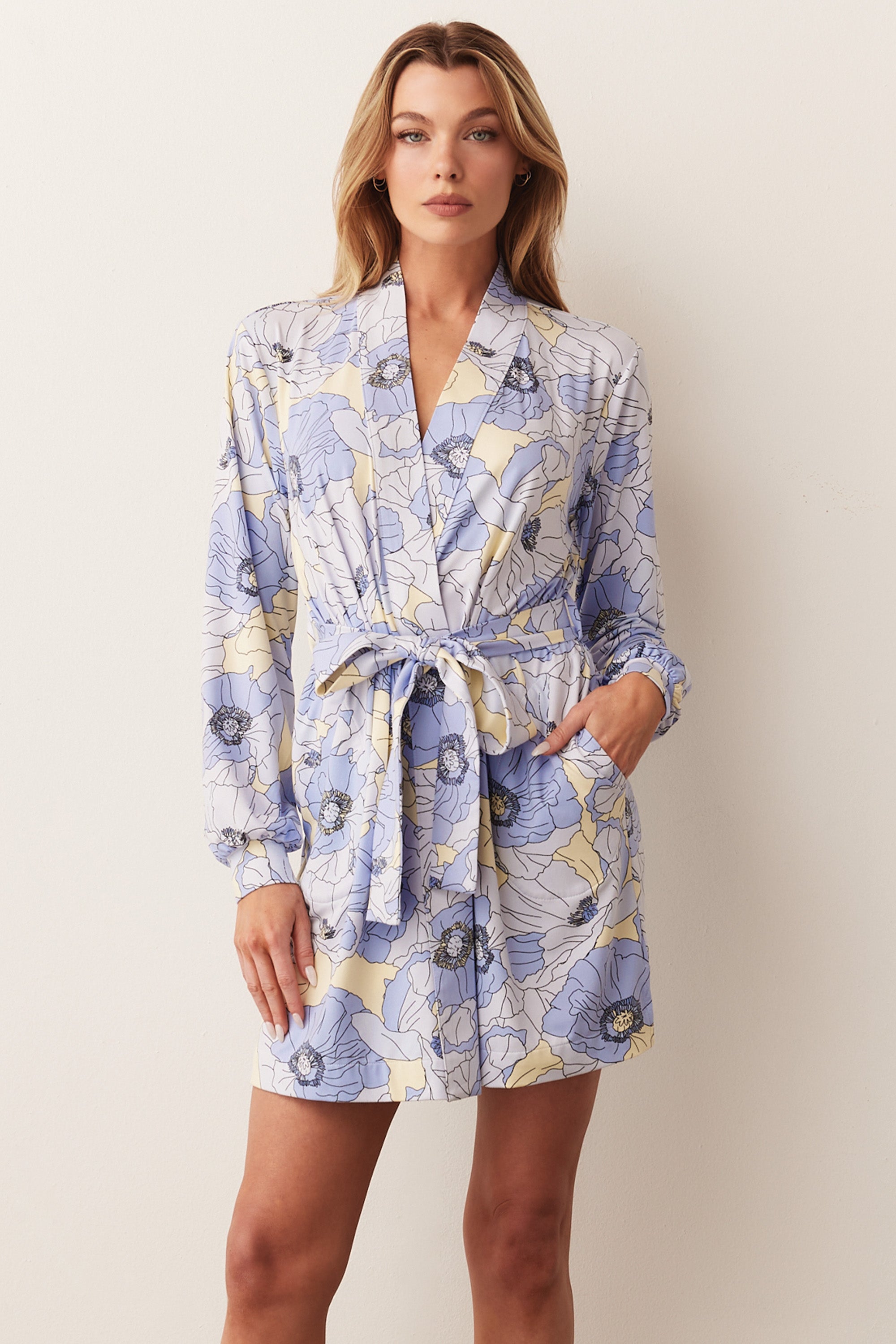 Load image into Gallery viewer, QUINN BANDED SHORT ROBE | POPPY
