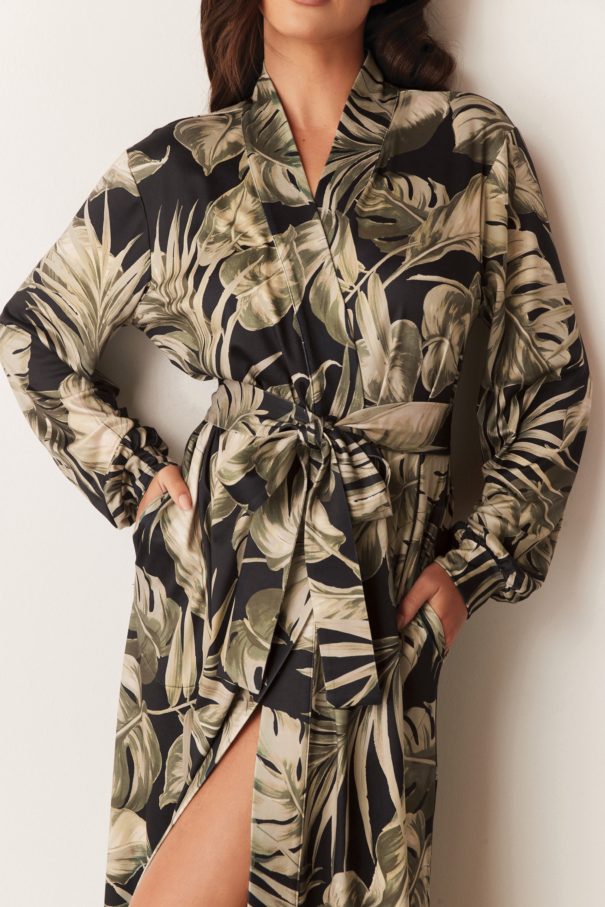 Load image into Gallery viewer, SKYLER BANDED LONG ROBE | MIDNIGHT PALMS
