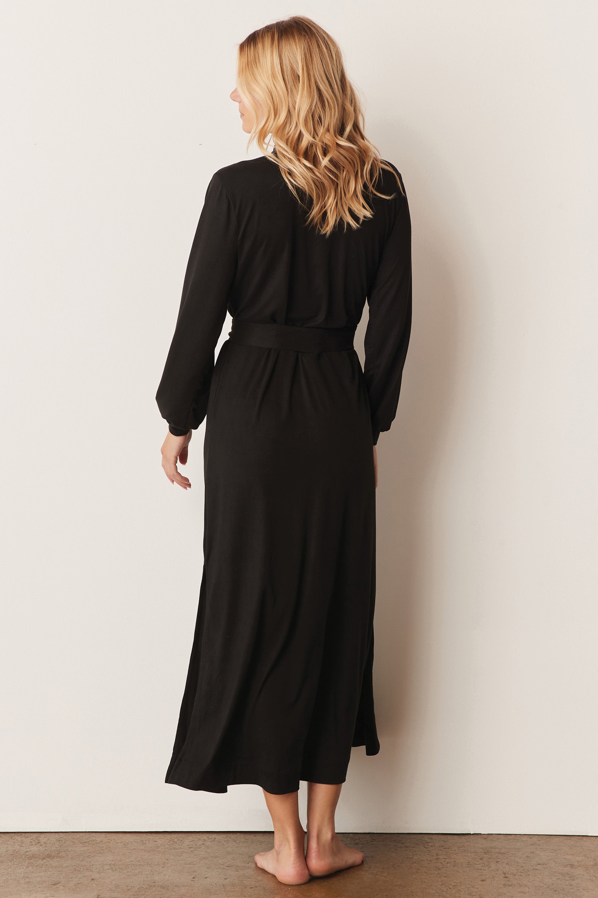 Load image into Gallery viewer, SKYLER BANDED LONG ROBE | SOLID BLACK
