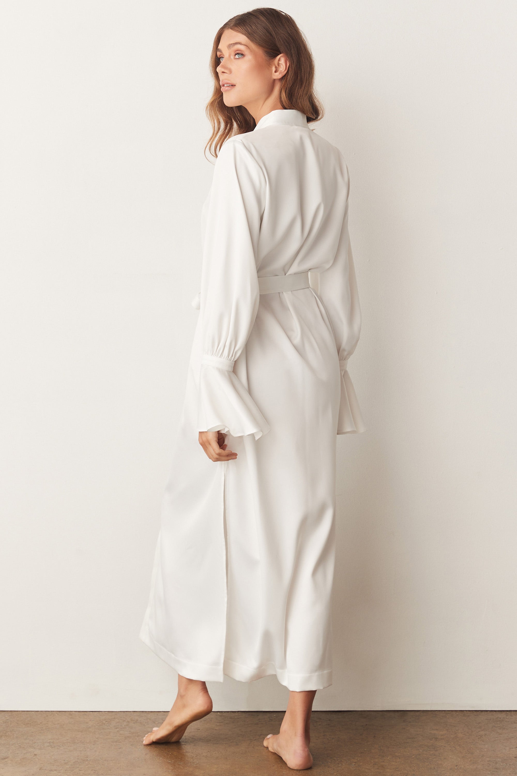 Load image into Gallery viewer, STARLET CUFF ROBE | WHISPER WHITE
